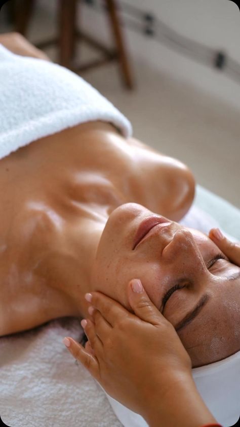 Holistic Skin Training for Professionals